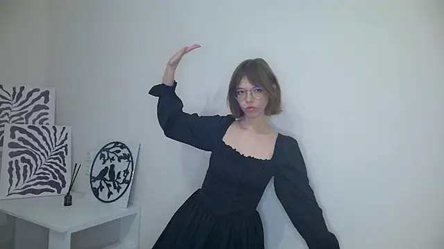 Snapshot of Kate_Mooss chatting on February 20, 2026, 3:34 pm Kate Mooss online show from February 20, 2026, 3:34 pm