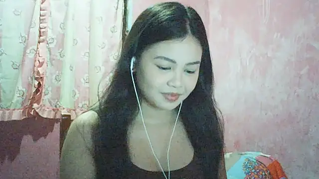 Snapshot of DessertFlower chatting on April 19, 2026, 5:18 am DessertFlower online show from April 19, 2026, 5:18 am