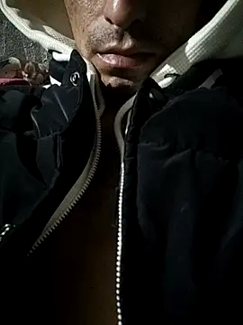 axel69consentido online show from February 27, 2026, 6:13 am