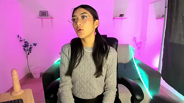 jaulyn 18 online show from March 20, 2026, 12:10 pm