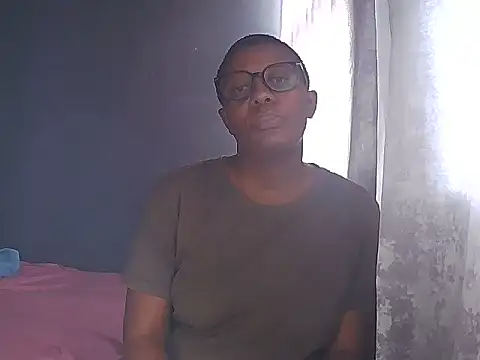 Snapshot of BossynBeautiful chatting on February 22, 2026, 5:51 am BossynBeautiful online show from February 22, 2026, 5:51 am