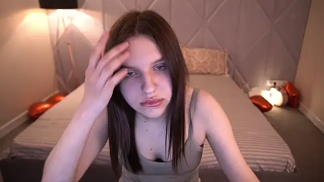 Snapshot of SecretKiraa chatting on March 27, 2026, 9:10 am SecretKiraa online show from March 27, 2026, 9:10 am