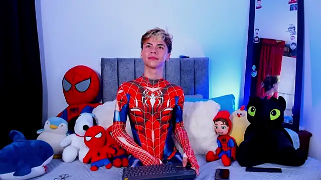 Callum 777 online show from April 15, 2026, 5:47 am