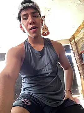 Snapshot of Alejandrososas chatting on July 8, 2026, 5:50 pm Alejandrososas online show from July 8, 2026, 5:50 pm