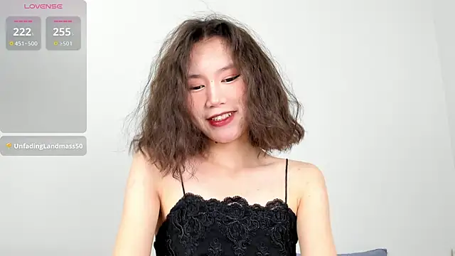 Kiraeko online show from May 20, 2026, 2:29 am