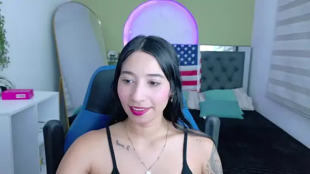 Snapshot of ivvoncute chatting on July 18, 2026, 2:27 am ivvoncute online show from July 18, 2026, 2:27 am