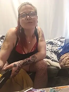 Snapshot of Sexymilf6992 chatting on May 21, 2026, 10:06 pm Sexymilf6992 online show from May 21, 2026, 10:06 pm