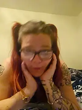 Snapshot of Sexymilf6992 chatting on June 14, 2026, 9:06 pm Sexymilf6992 online show from June 14, 2026, 9:06 pm