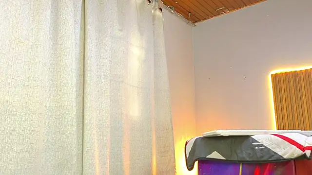 CIccioline pussyGolden online show from March 4, 2026, 8:26 pm