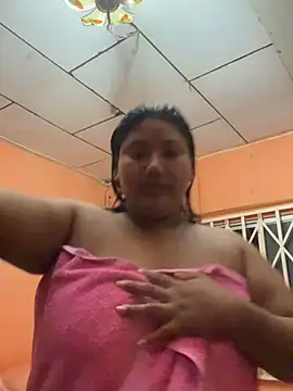 Snapshot of ale_sweet53 chatting on February 21, 2026, 5:52 am ale sweet53 online show from February 21, 2026, 5:52 am