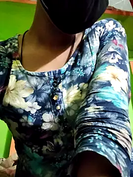 Snapshot of Cute_aroshi chatting on April 16, 2026, 1:50 am Cute aroshi online show from April 16, 2026, 1:50 am