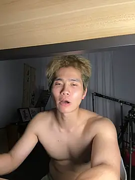 Snapshot of A-Markk chatting on February 27, 2026, 2:28 pm A-Markk online show from February 27, 2026, 2:28 pm