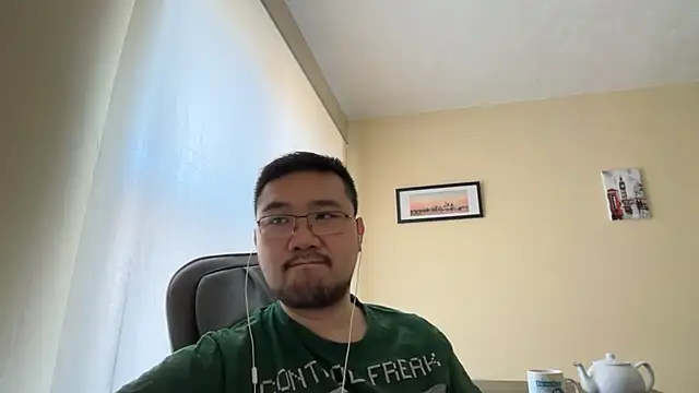 jasonryu2025 online show from March 18, 2026, 11:13 am