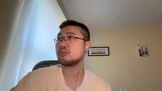 jasonryu2025 online show from April 7, 2026, 9:32 am