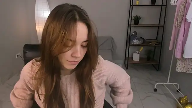 Snapshot of Milli_Illian chatting on February 22, 2026, 9:41 am Milli Illian online show from February 22, 2026, 9:41 am