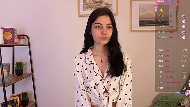 Lilian Merf online show from April 17, 2026, 8:06 am