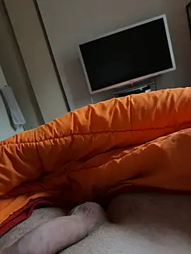 foudesexe23 online show from April 1, 2026, 6:14 am