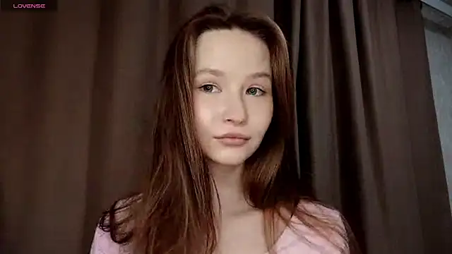 Snapshot of LeslieShay chatting on March 12, 2026, 5:52 pm LeslieShay online show from March 12, 2026, 5:52 pm