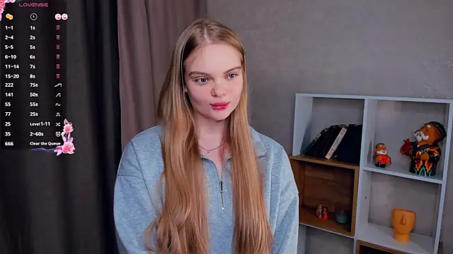 EtsukoStaples online show from February 23, 2026, 1:41 pm