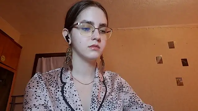 Snapshot of Katelemon chatting on March 13, 2026, 12:34 pm Katelemon online show from March 13, 2026, 12:34 pm