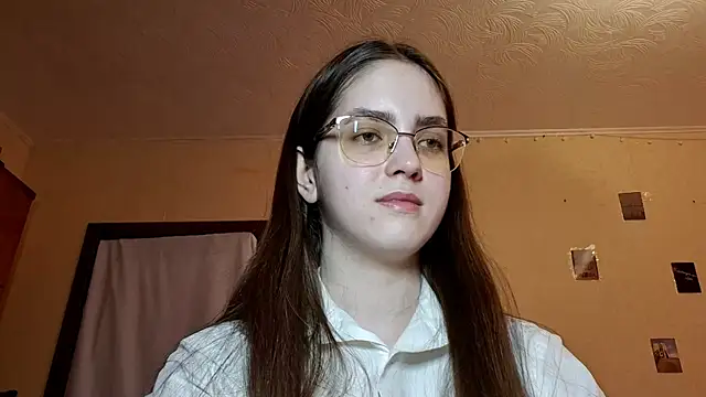 Snapshot of Katelemon chatting on April 7, 2026, 12:27 pm Katelemon online show from April 7, 2026, 12:27 pm