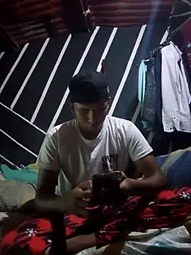 zeus23cm1 online show from February 23, 2026, 12:46 pm