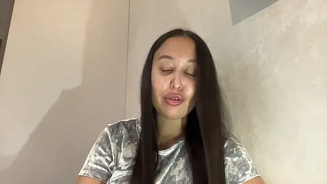 Dana 005 online show from March 28, 2026, 7:57 pm