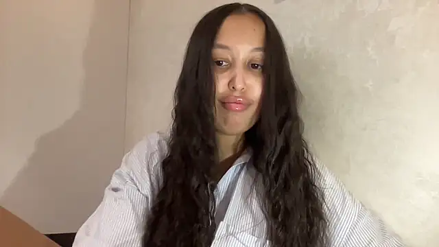 Snapshot of Dana_005 chatting on May 23, 2026, 8:46 pm Dana 005 online show from May 23, 2026, 8:46 pm