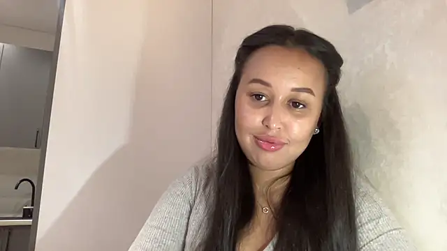 Snapshot of Dana_005 chatting on June 12, 2026, 7:57 pm Dana 005 online show from June 12, 2026, 7:57 pm