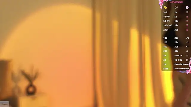 Snapshot of _Selestia_ chatting on July 1, 2026, 1:02 pm Selestia online show from July 1, 2026, 1:02 pm