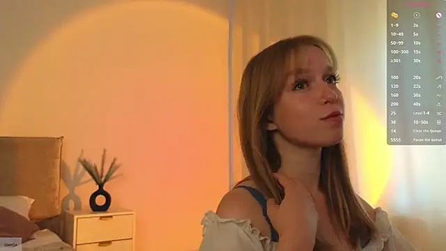 Snapshot of _Selestia_ chatting on July 5, 2026, 1:29 pm Selestia online show from July 5, 2026, 1:29 pm