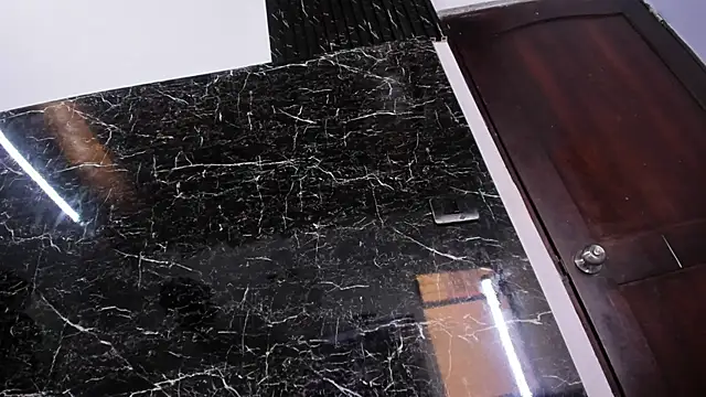 Michel Flores online show from April 18, 2026, 7:58 pm