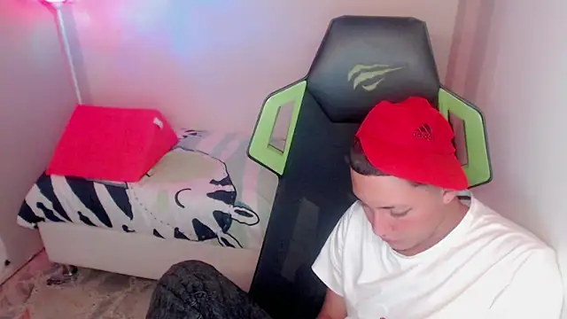 Street poemm  online show from March 9, 2026, 10:25 pm