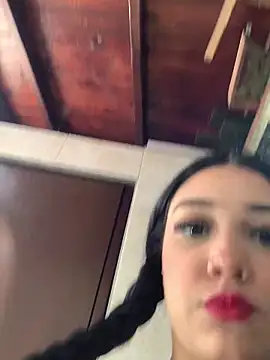 Snapshot of Iris_Black chatting on April 14, 2026, 1:28 pm Iris Black online show from April 14, 2026, 1:28 pm