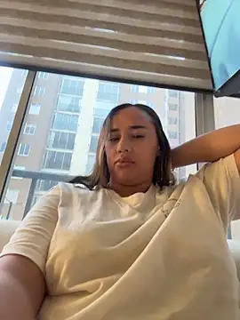 Snapshot of Eyssha chatting on March 18, 2026, 11:35 am Eyssha online show from March 18, 2026, 11:35 am