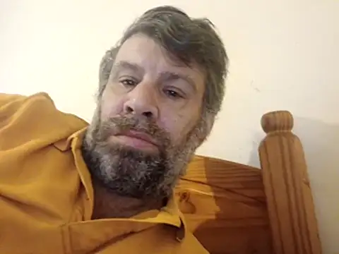 Snapshot of stud2512 chatting on February 28, 2026, 1:45 pm stud2512 online show from February 28, 2026, 1:45 pm