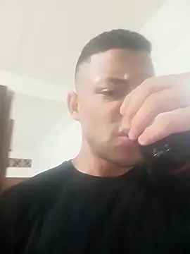 crisstars online show from February 21, 2026, 4:46 am