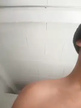 crisstars online show from February 21, 2026, 6:09 pm