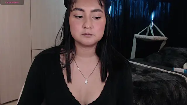 zakura ania online show from March 1, 2026, 10:45 pm