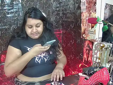 Snapshot of MistressMileenaMiami chatting on May 30, 2026, 11:40 am MistressMileenaMiami online show from May 30, 2026, 11:40 am