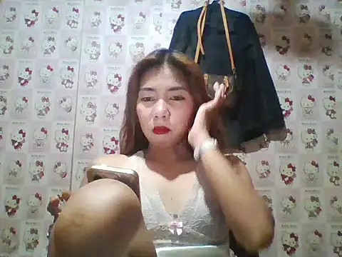 Snapshot of hot_sexy27 chatting on June 12, 2026, 5:50 am hot sexy27 online show from June 12, 2026, 5:50 am