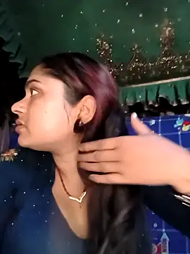 Snapshot of Aanushaka chatting on April 21, 2026, 2:04 am Aanushaka online show from April 21, 2026, 2:04 am