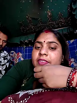 Snapshot of Aanushaka chatting on April 23, 2026, 4:57 am Aanushaka online show from April 23, 2026, 4:57 am