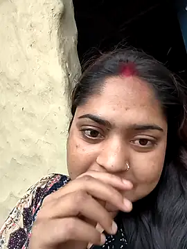 Snapshot of Aanushaka chatting on April 29, 2026, 1:32 am Aanushaka online show from April 29, 2026, 1:32 am
