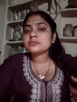 Snapshot of Aanushaka chatting on April 30, 2026, 12:06 am Aanushaka online show from April 30, 2026, 12:06 am