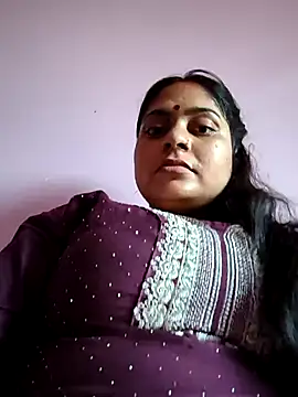 Snapshot of Aanushaka chatting on May 7, 2026, 12:38 am Aanushaka online show from May 7, 2026, 12:38 am
