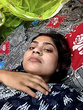 Snapshot of Aanushaka chatting on May 10, 2026, 12:27 am Aanushaka online show from May 10, 2026, 12:27 am