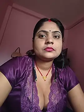 Snapshot of Aanushaka chatting on May 27, 2026, 3:25 am Aanushaka online show from May 27, 2026, 3:25 am