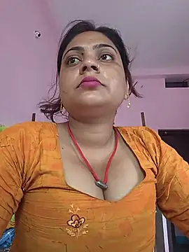 Snapshot of Aanushaka chatting on June 15, 2026, 2:47 am Aanushaka online show from June 15, 2026, 2:47 am