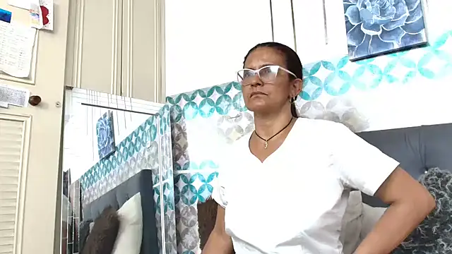 Snapshot of Lorenaluna chatting on March 17, 2026, 2:31 pm Lorenaluna online show from March 17, 2026, 2:31 pm